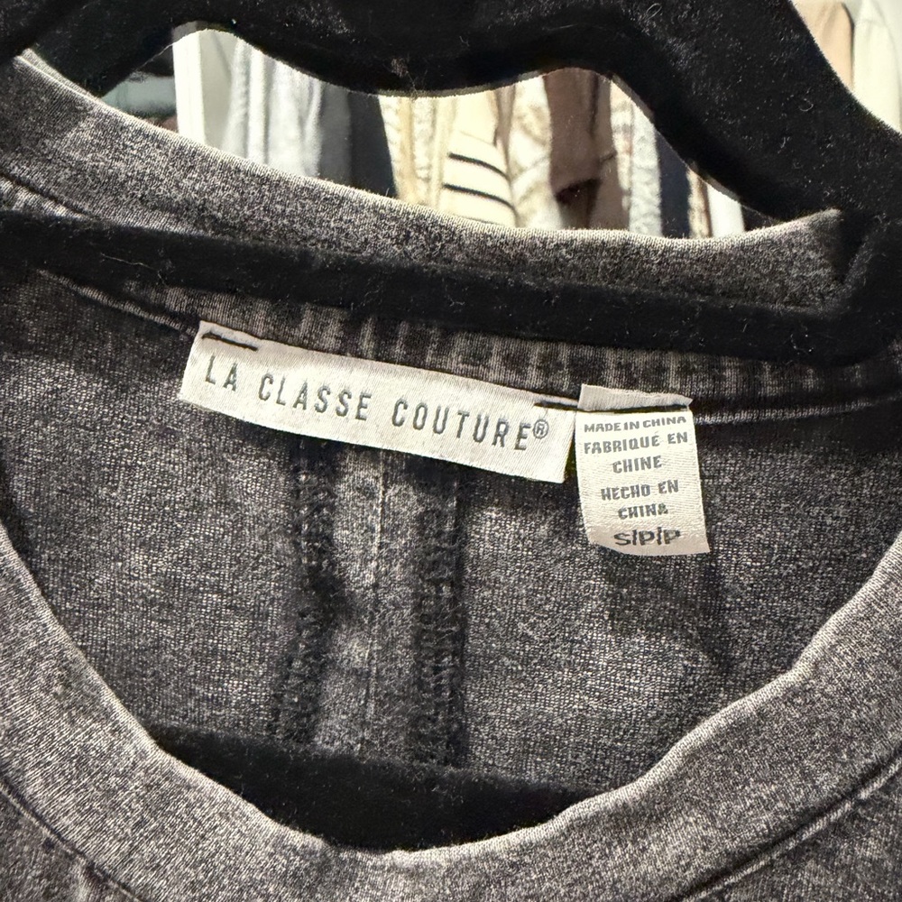 Gray Ruched Sleeveless Dress - Picture 3 of 3